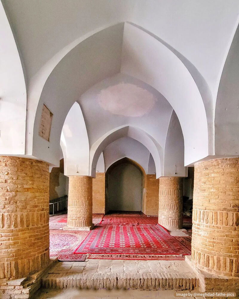 شبستان مسجد جامع سمنان