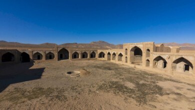 آشنایی با کاروانسرای آهوان