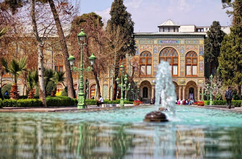 برنامه تهرانگردی در یک روز و بازدید از کاخ گلستان