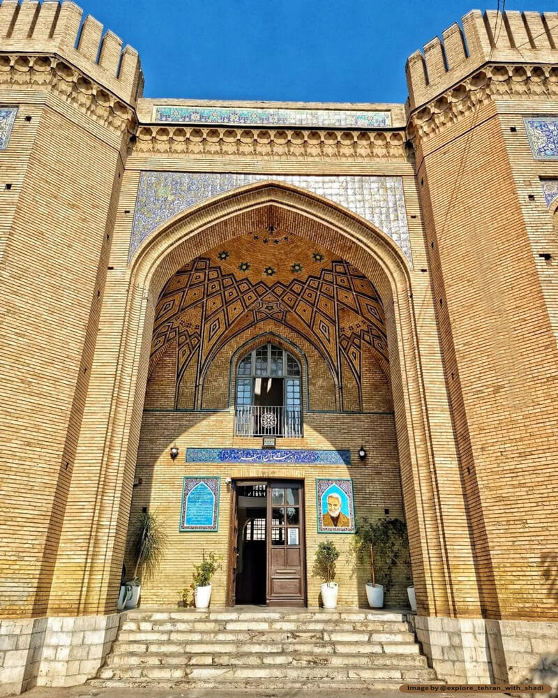 دبیرستان البرز تهران از دیدنی های تهران