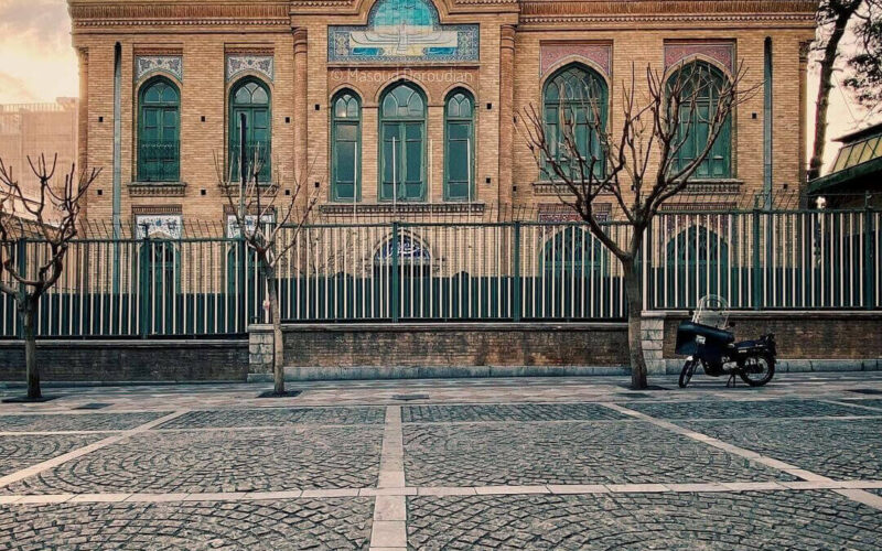 تاریخچه دبیرستان فیروز بهرام