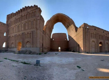 ایوان مدائن، از ایوان‌هایی زیبای ایرانی
