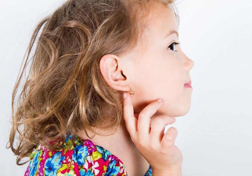 تشخیص کم شنوایی کودکان