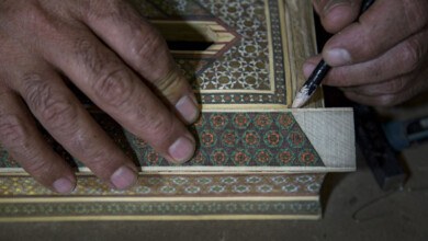 معرفی هنر اصیل خاتم کاری