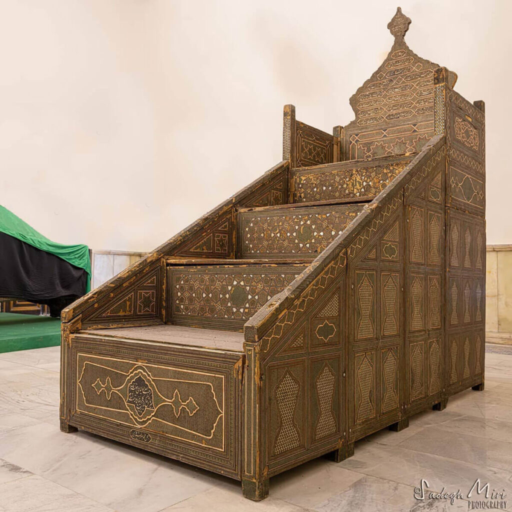 آشنایی با تاریخچه و معماری منبر مسجد