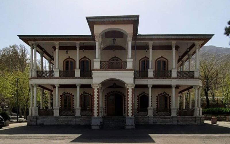 آشنایی با عمارت قصر یاقوت