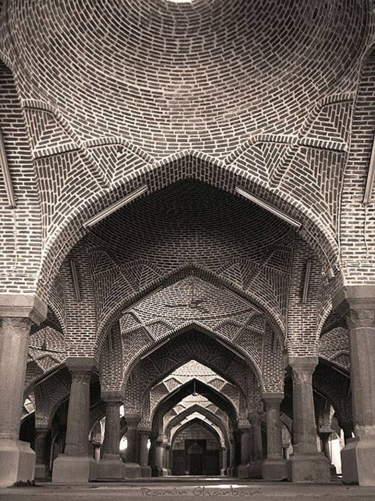 سبک آجرچینی مسجد جامع تبریز