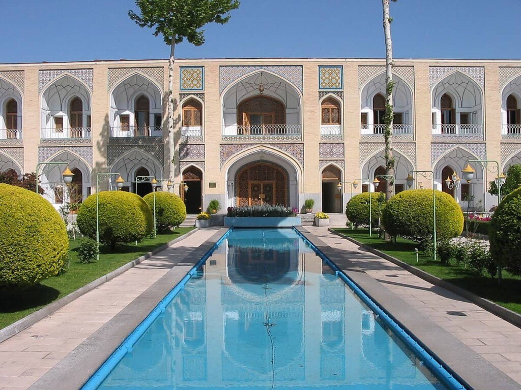 معرفی هتل عباسی اصفهان