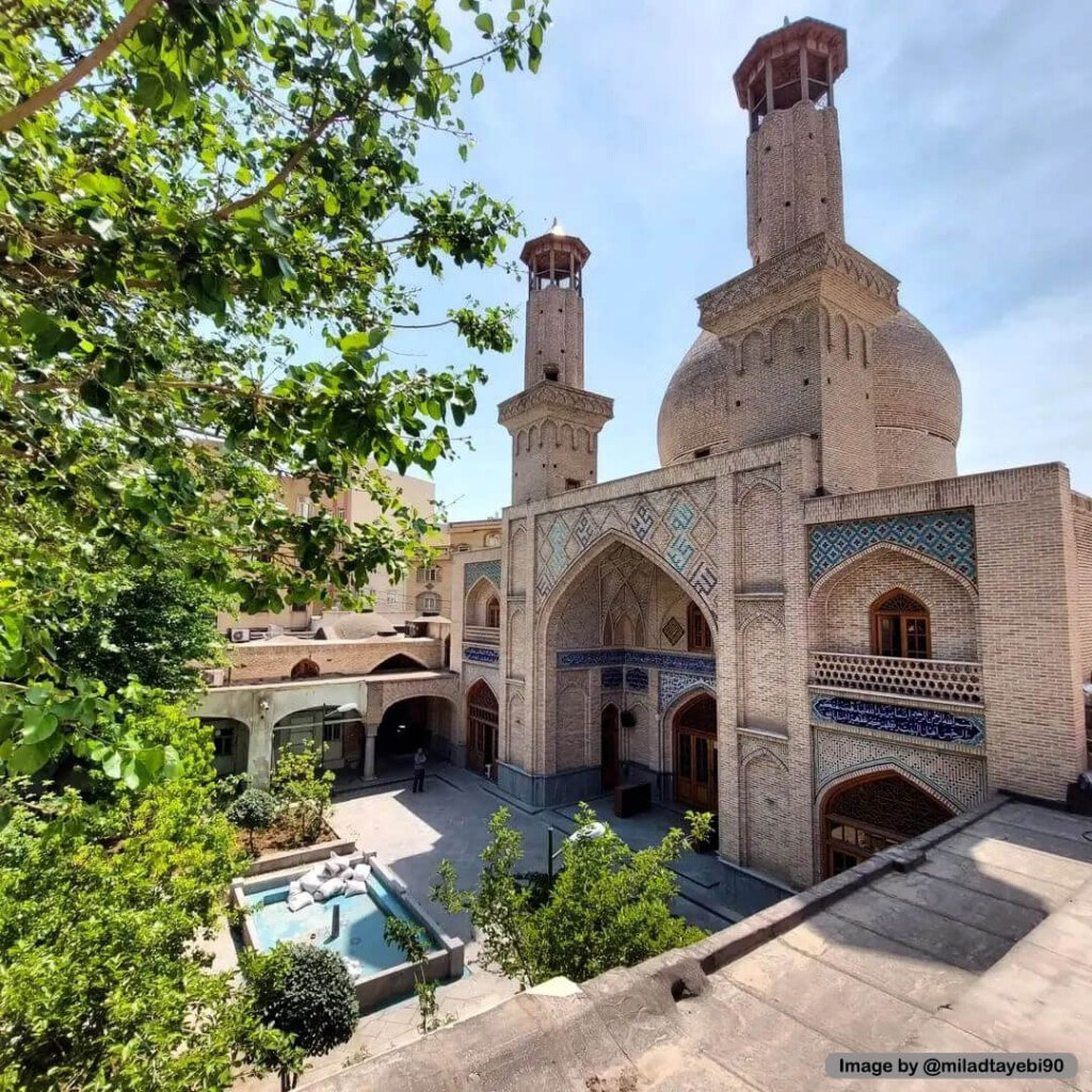 آشنایی با مدرسه و مسجد معیرالممالک