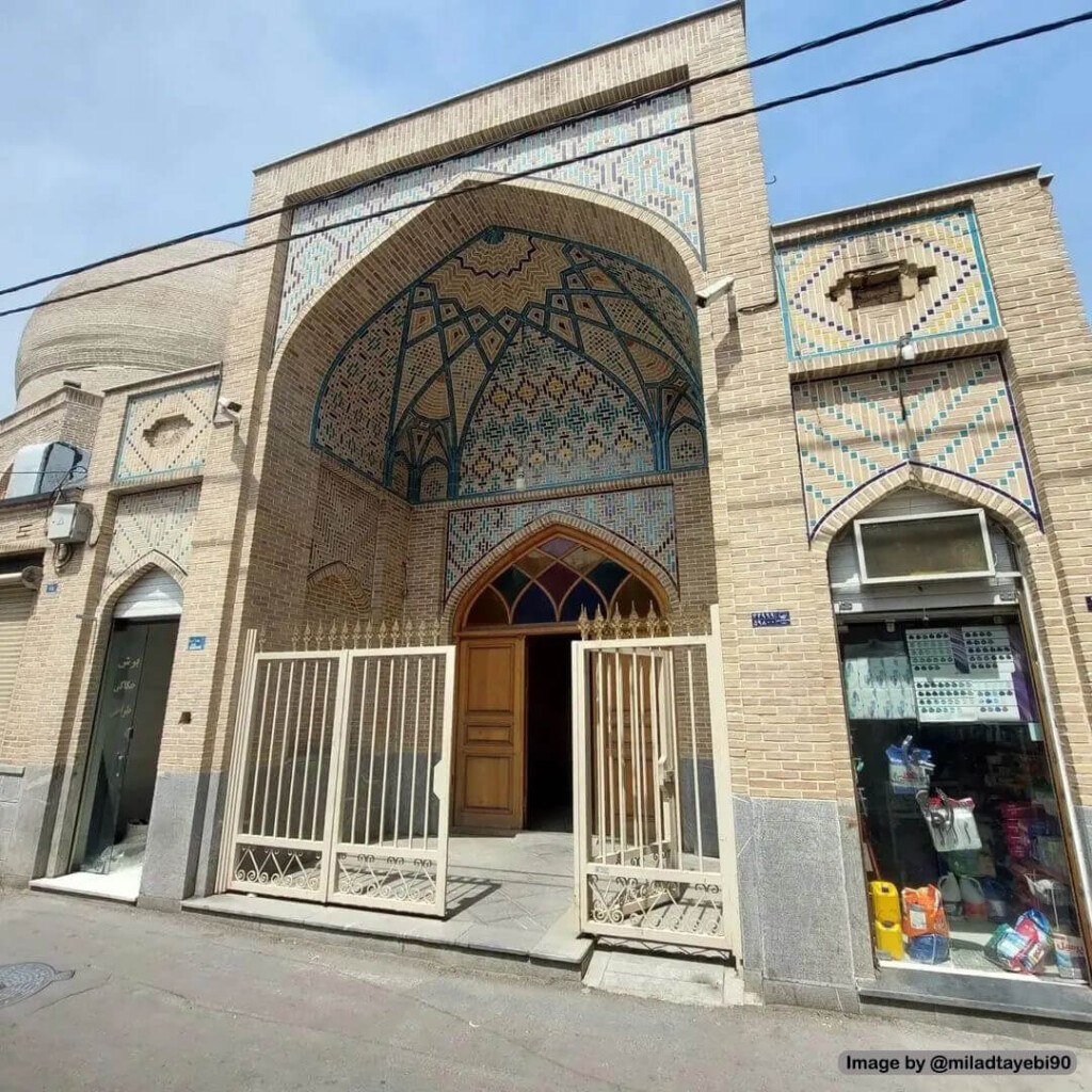 نمایی از مسجد معیرالممالک