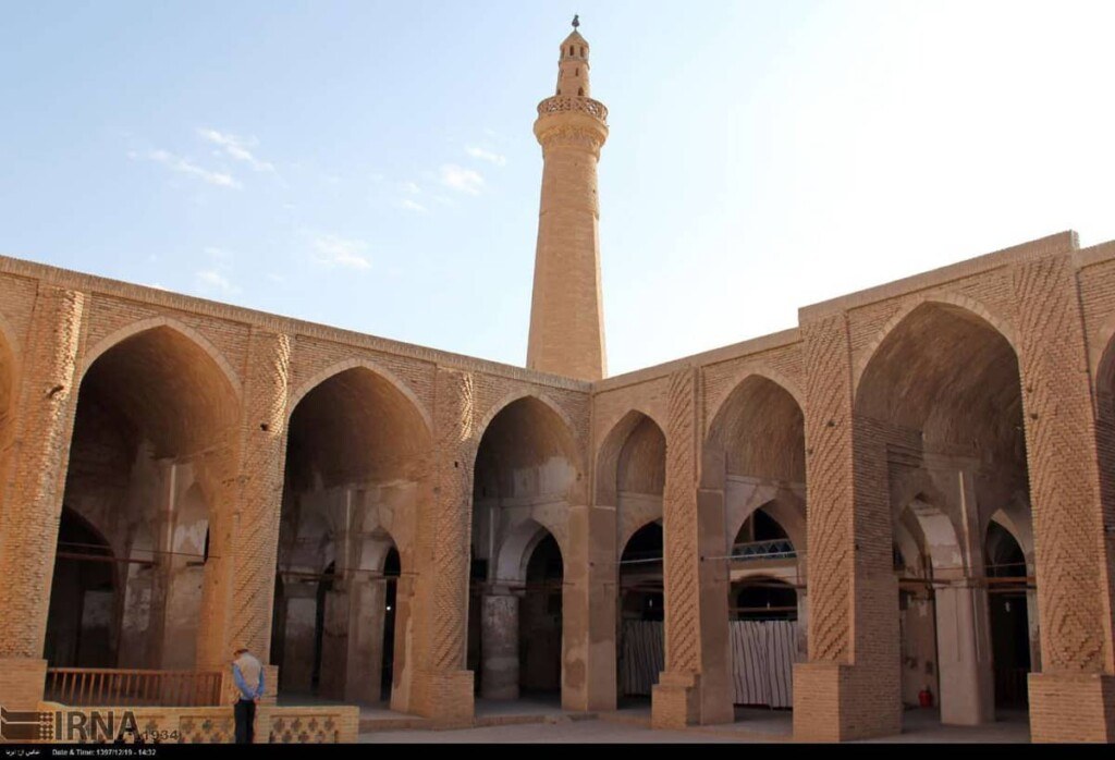 نمایی از مسجد جامع نائین