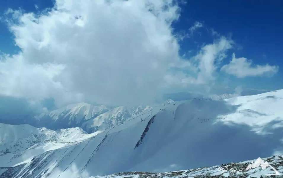 نمایی زیبا از قله کلکچال