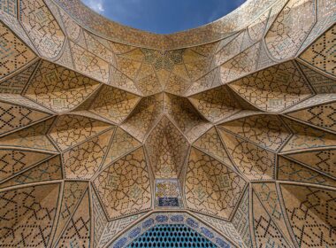 مسجد جامع عتیق اصفهان و معماری خاصش