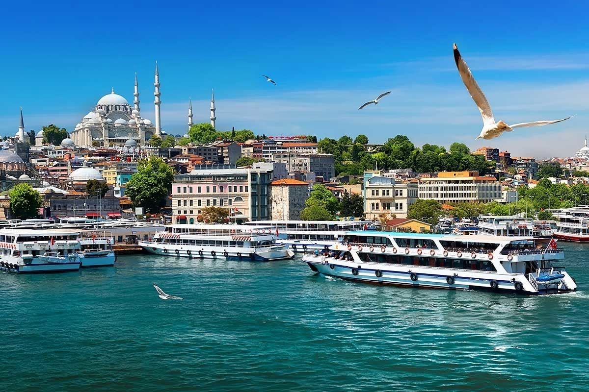 سفر به استانبول در پاییز و بازدید از جاذبه های بی نظیر این شهر
