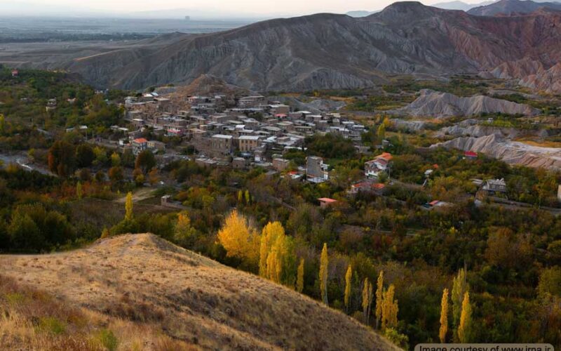 روستای بوژان نیشابور یکی از روستاهای پلکانی ایران است