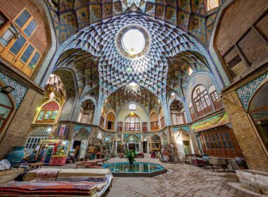 نگاهی به معماری زیبای تیمچه امین الدوله کاشان
