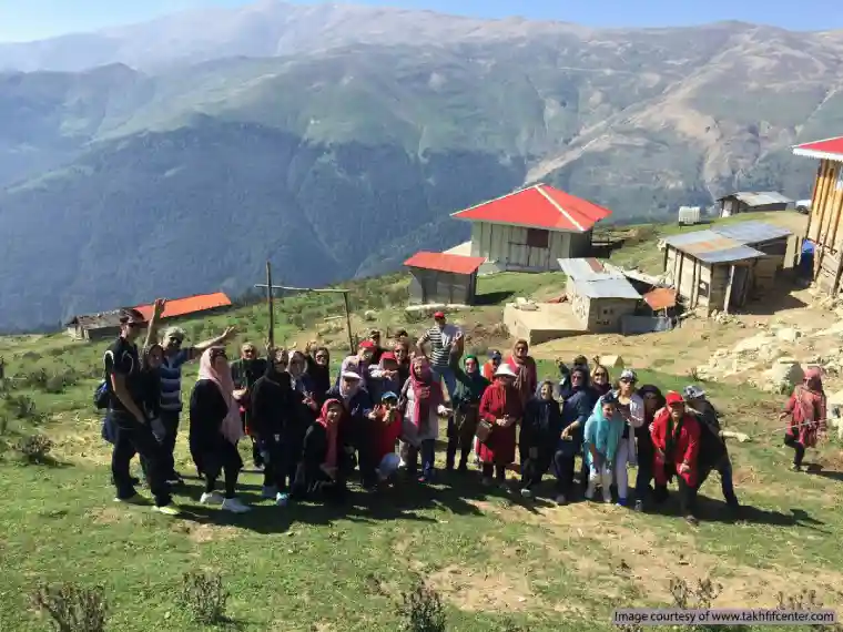 با راهنمای تورهای داخلی، سفری دلنشین را تجربه کنید
