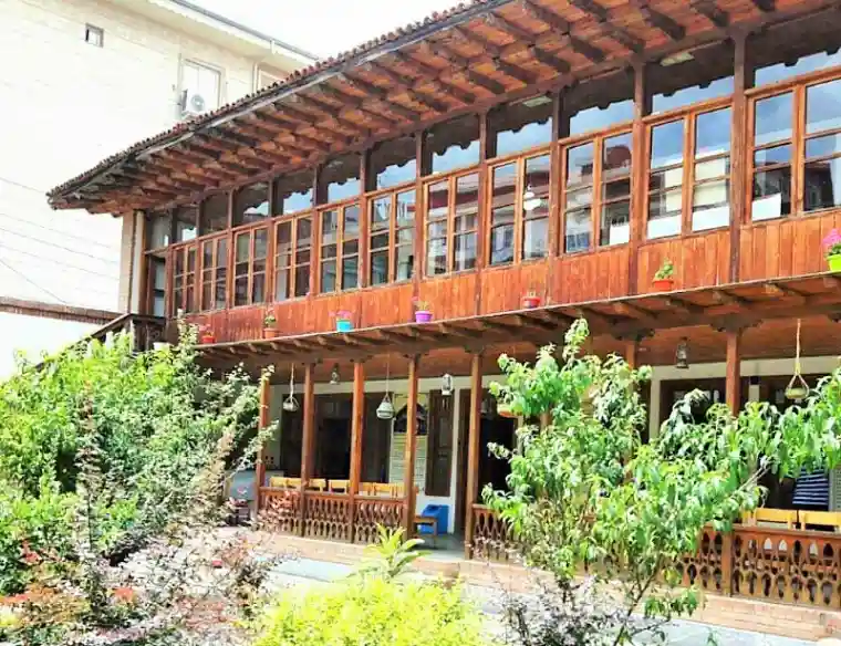 خانه موزه میرزا کوچک خان جنگلی، از دیدنی های رشت