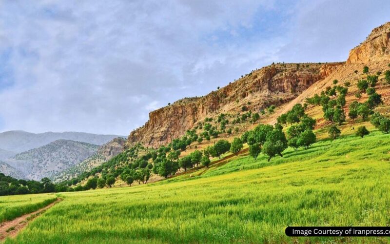 دامنه زاگرس، از بهترین شهرها برای سفر در تابستان