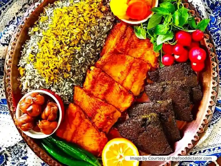 سرو سبزی پلو و ماهی و کوکو سبزی