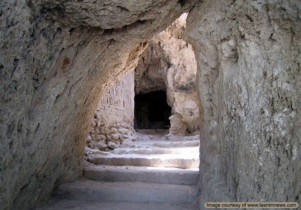 نگاهی به تاریخچه و قدمت غار رئیس نیاسر