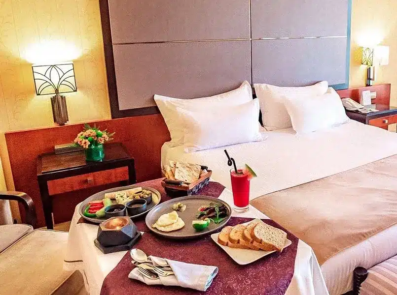 رزرو اتاق در هتل اسپیناس تهران