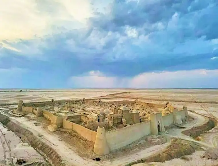 جاهای دیدنی زابل؛ قلعه رستم