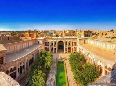 اقامت در هتل های معروف کاشان با معماری خاص و سنتی‌شان