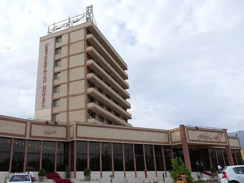 هتل نگارستان کاشان