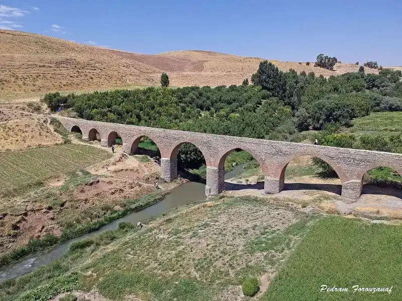 پل قلعه حاتم بروجرد