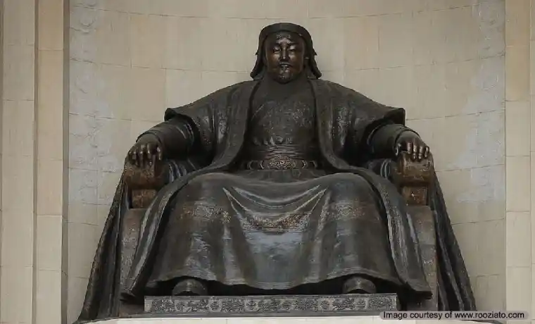 مجسمه‌ای از چنگیز خان مغول، از بدنام‌ترین متجاوزین در تاریخ ایران