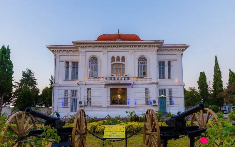 کاخ موزه نظامی بندر انزلی