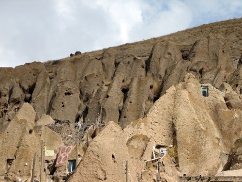 Kandovan Village/women traveling alone in Iran