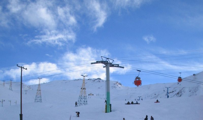 Skiing in Middle East: Lift