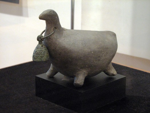 khorvin monochromic pottery