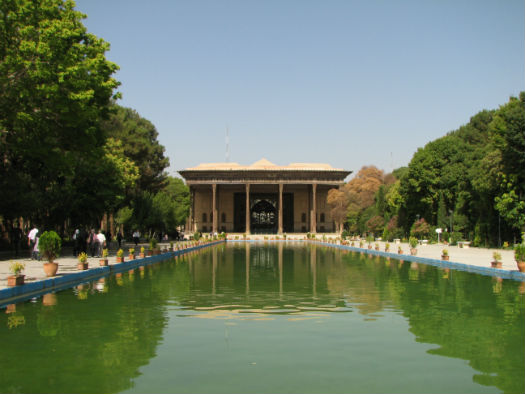 Persian Gardens in Iran: Chehelsotun Palace, Esfahan