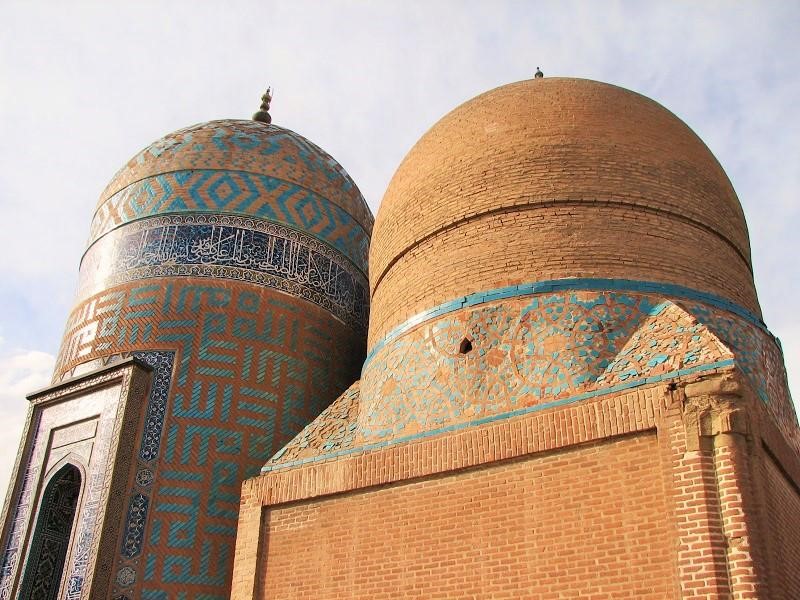 Allah Allah Dome on the shrine of Sheikh Safiuddin