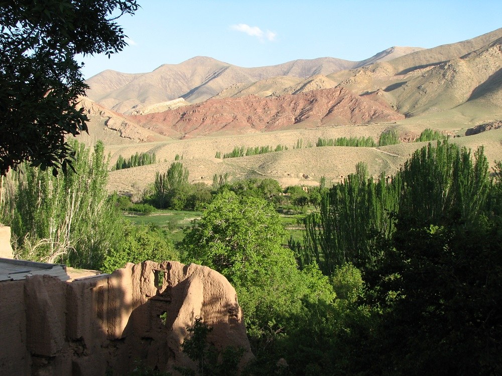 Abyaneh's surrounding nature