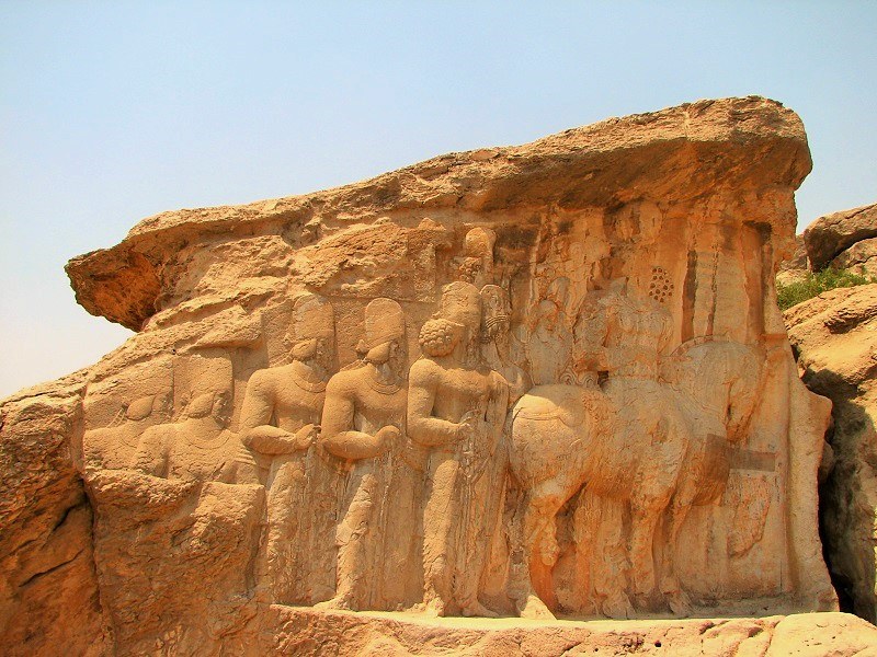 Naqsh-e Rajab Reliefs 001