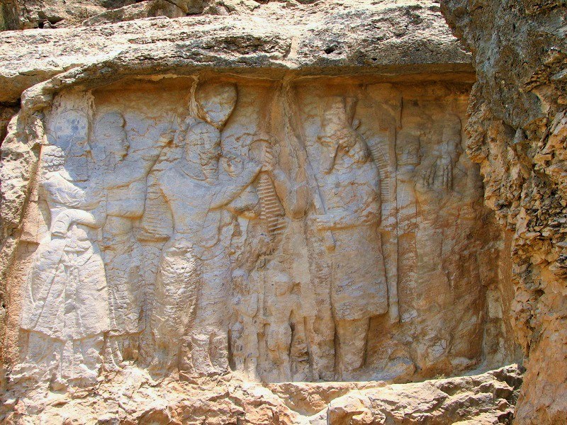 Naqsh-e Rajab reliefs 002
