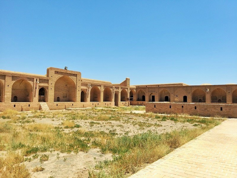 Mian-Dasht Caravansary