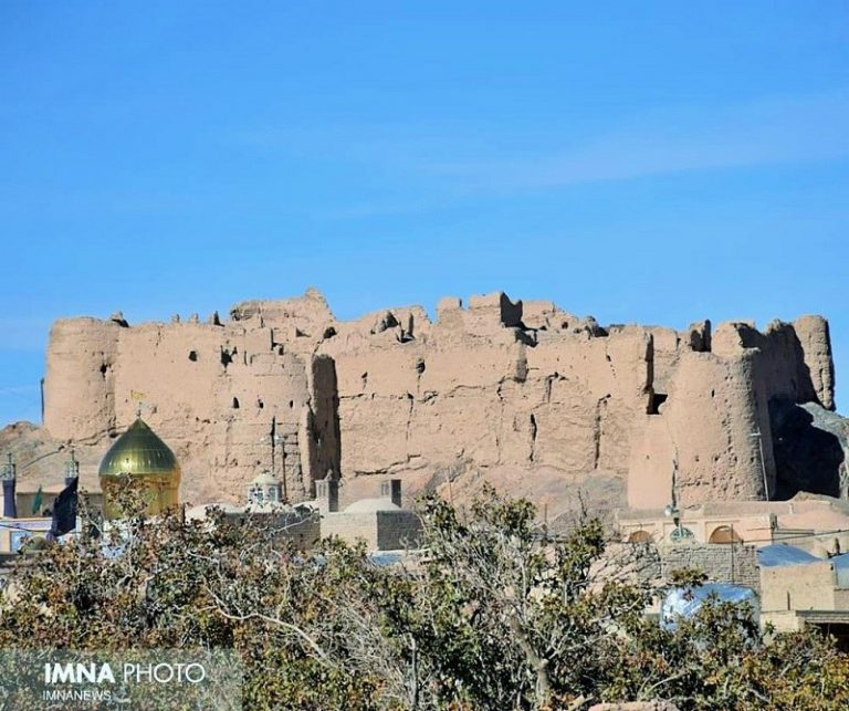 Naein Tourist Attractions: Ashuragah Castle