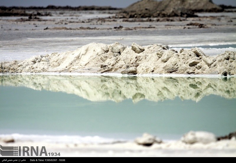 Namak Lake of Qom (Natural Attractions)