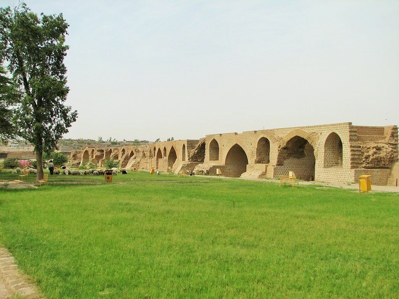 Shushtar Historical Attractions: Shadorvan Bridge