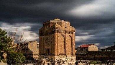 Maragheh Historical Attractions: Red Dome / Tomb Tower