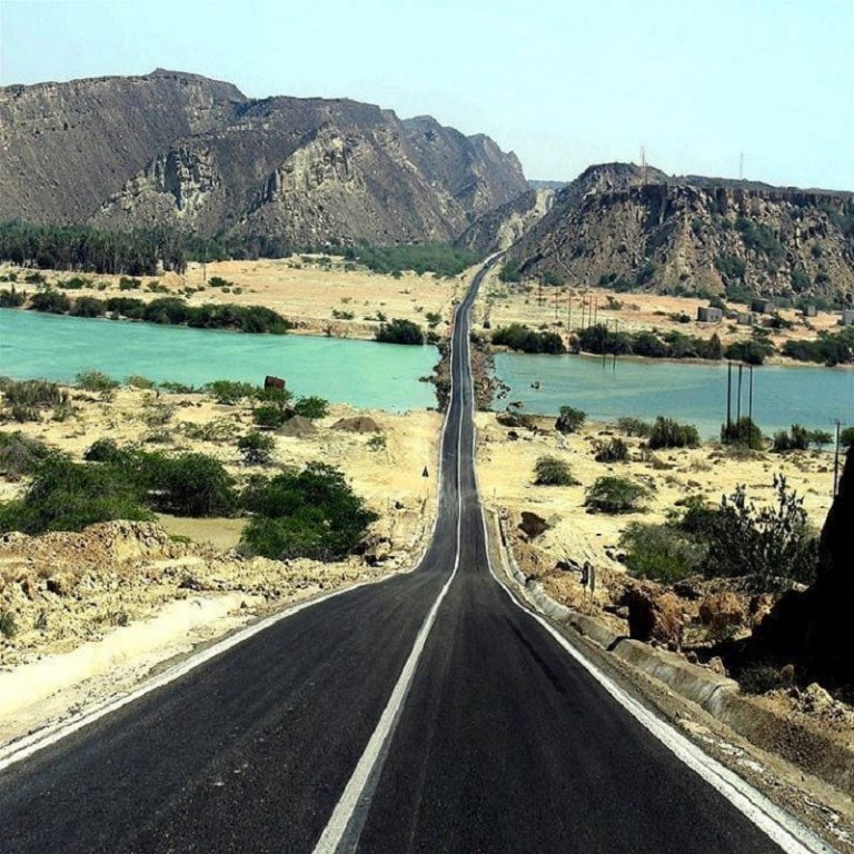 Chabahar Natural Attractions: Chabahar Seaside Road