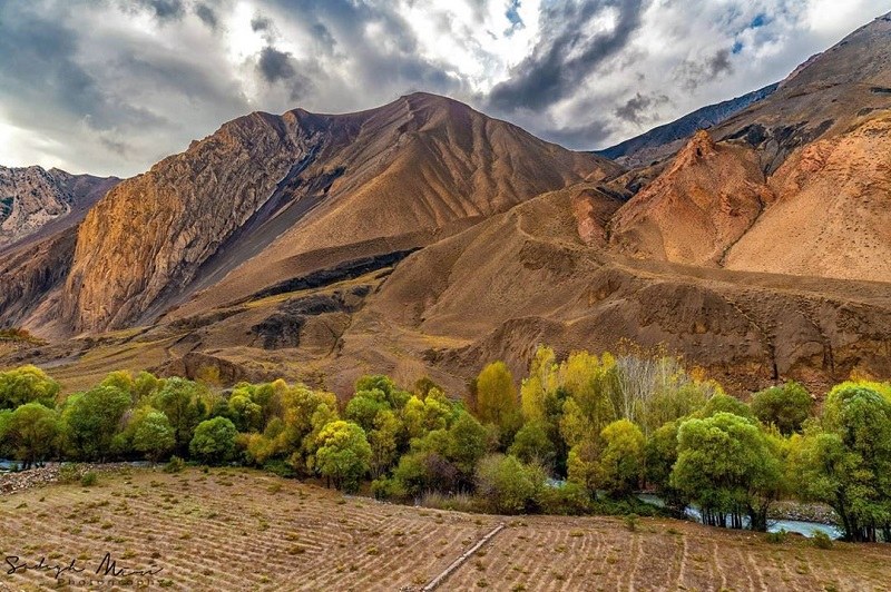 Mountain Landscape Trekking Tours Iran