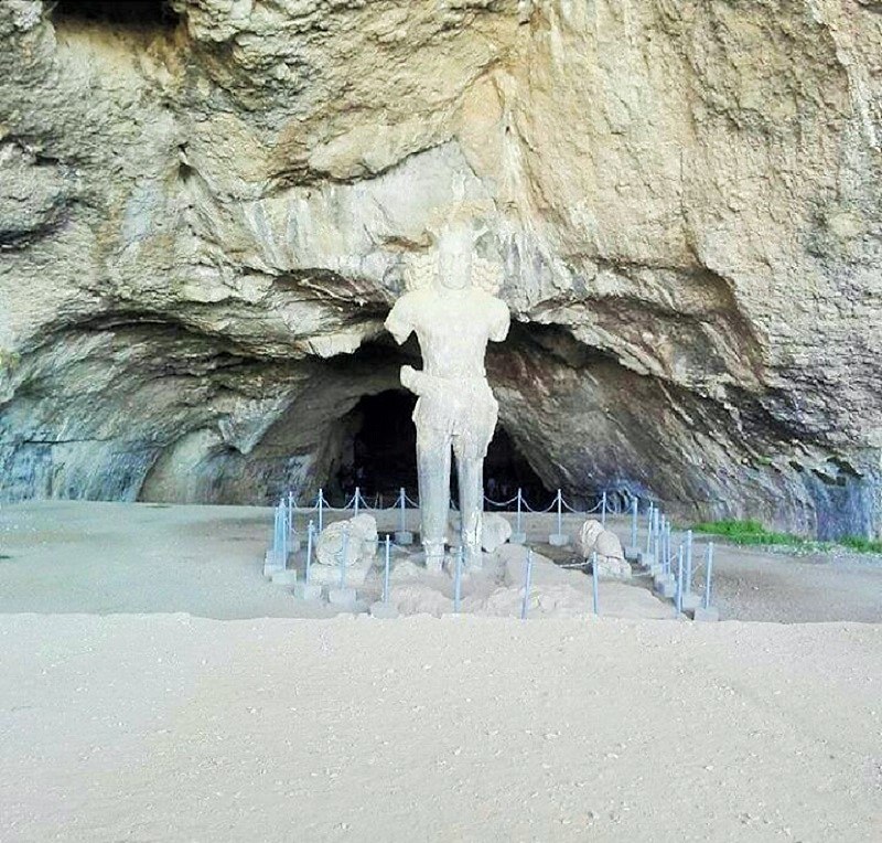 Shiraz Natural Attractions: Shapur Cave