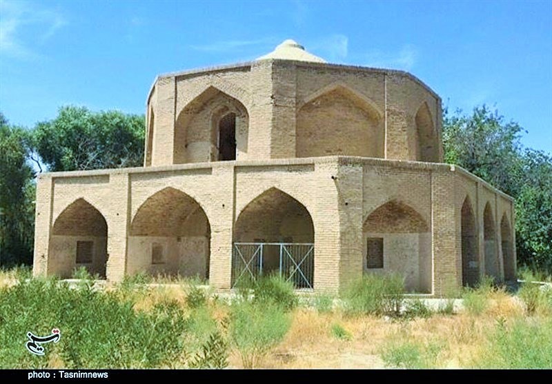 Mir Heydar-e Mahni Mausoleum
