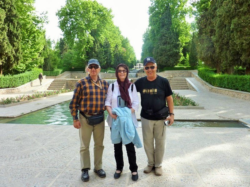 Iranian Tour Guides on Destination Iran Tour Packages